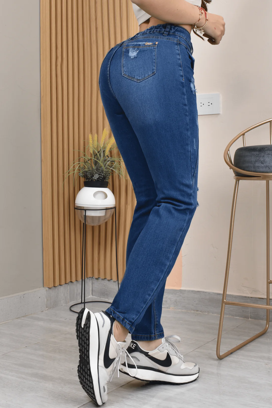 JEANS MOMFITS MOLDEADOR 40715